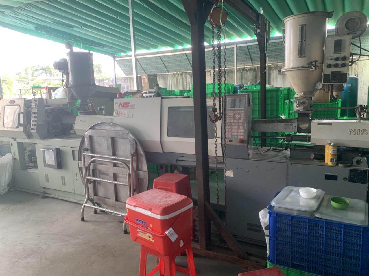 Injection molding machine 2.jpg